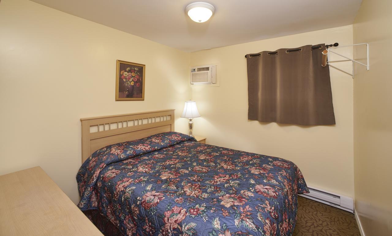 Black Sea Motel Пентиктон Экстерьер фото