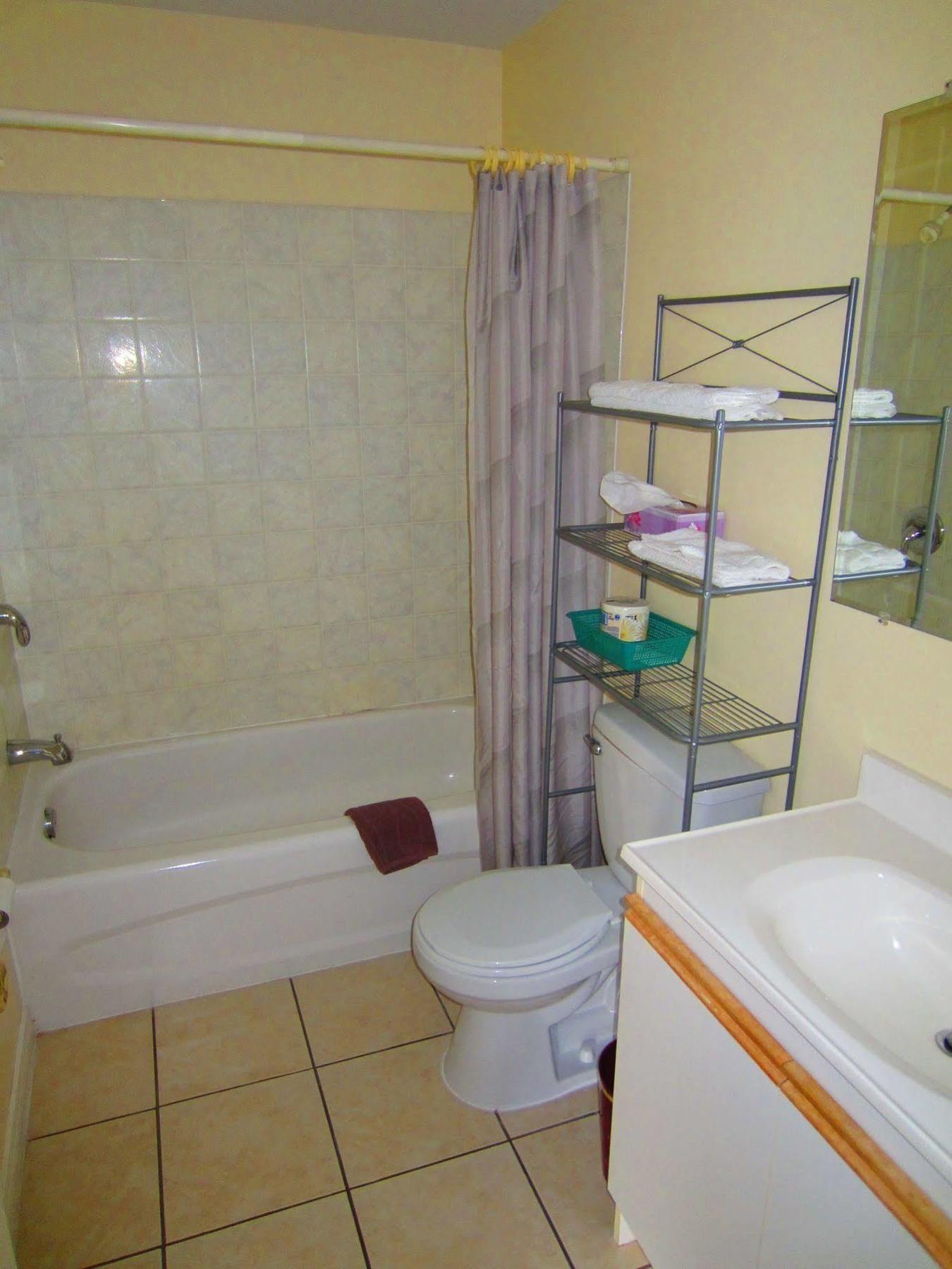 Black Sea Motel Пентиктон Экстерьер фото